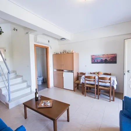 Manoleas Villas - Apartment 4 - With Swimming Pool *